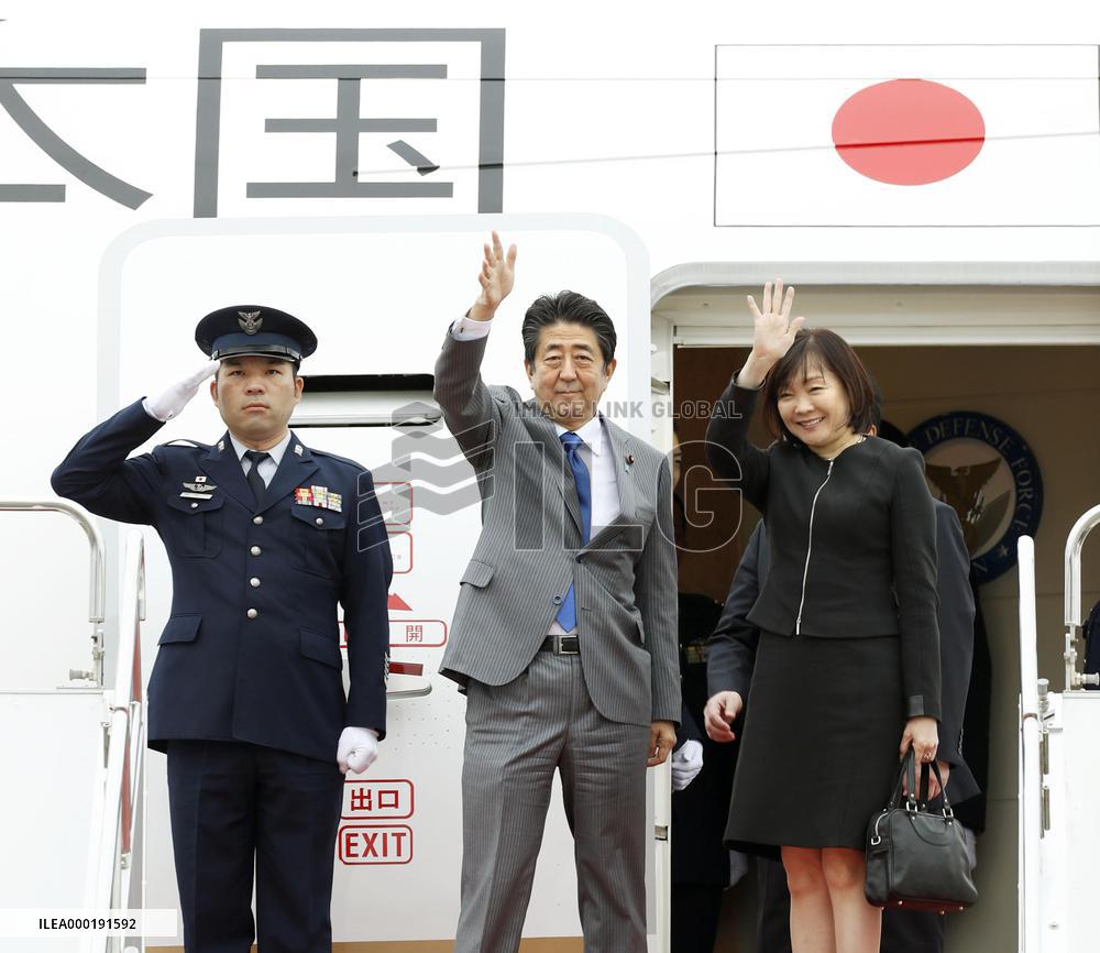 Abe departs for Thailand to attend ASEAN-related meetings