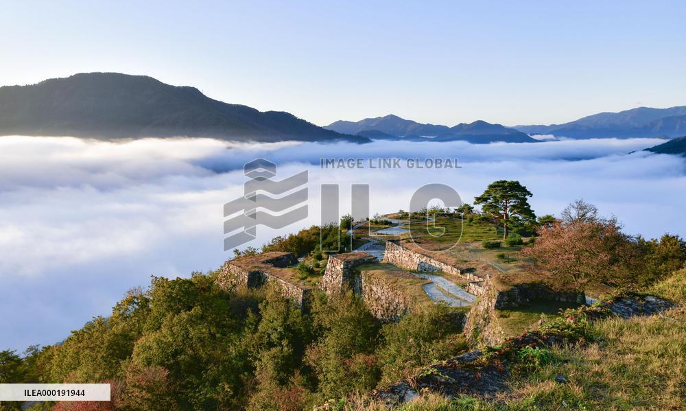 "Castle in the sky" in western Japan
