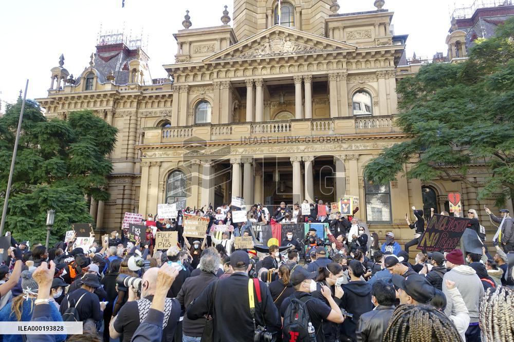 Sydney protest over George Floyd killing