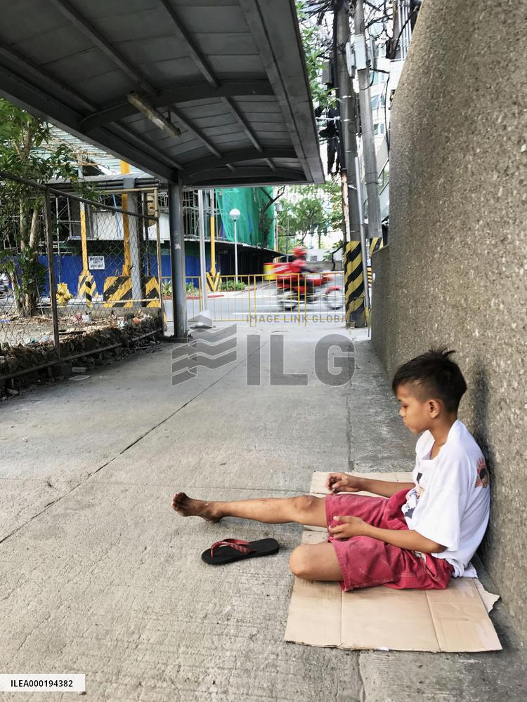 Street child in Manila