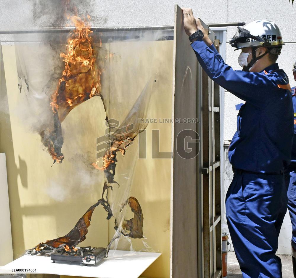 Risk of fire from anti-COVID-19 nylon sheets