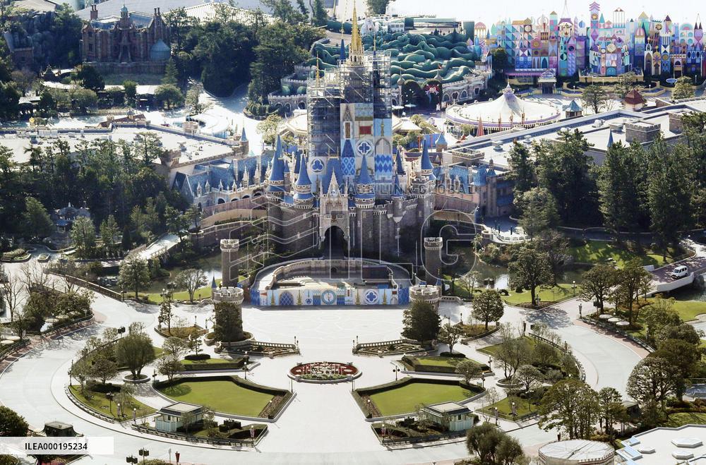 Tokyo Disney parks to reopen July 1