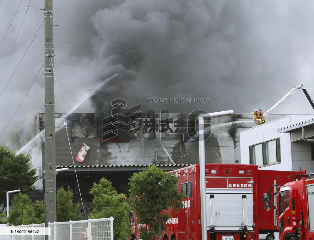4 missing after warehouse fire in central Japan