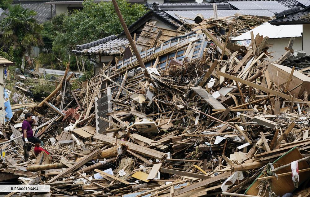 Torrential rain in southwestern Japan