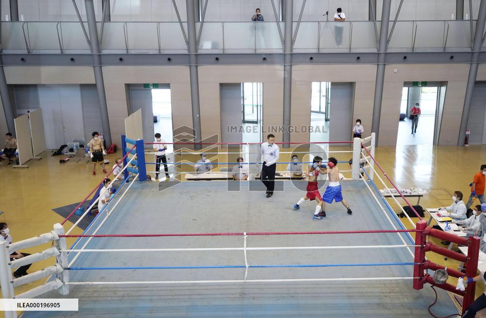 Pro boxing restarts in Japan