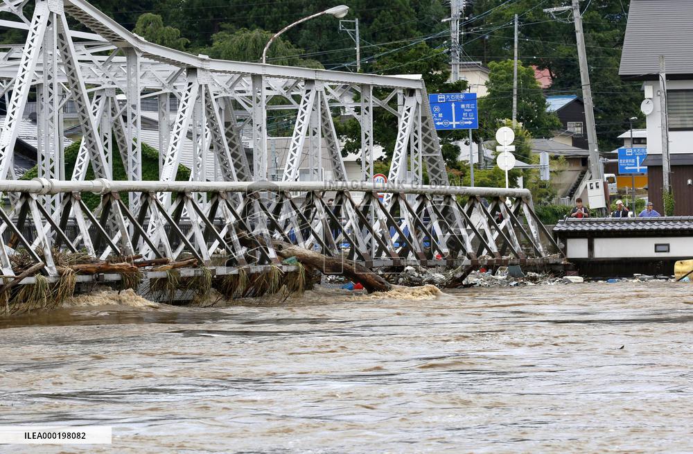 Heavy rain in northeastern Japan