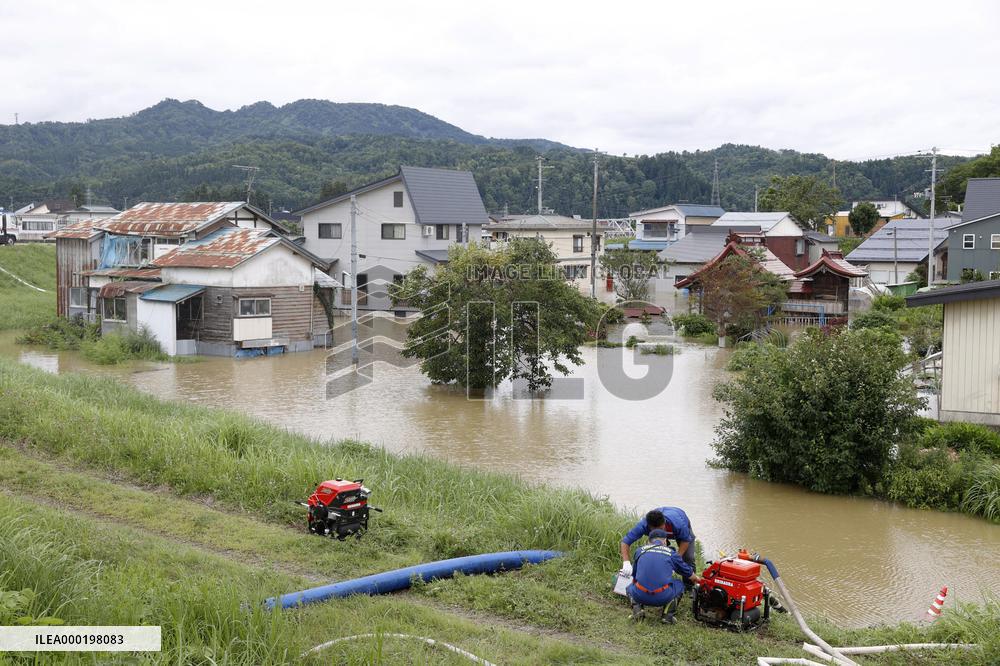 Heavy rain in northeastern Japan