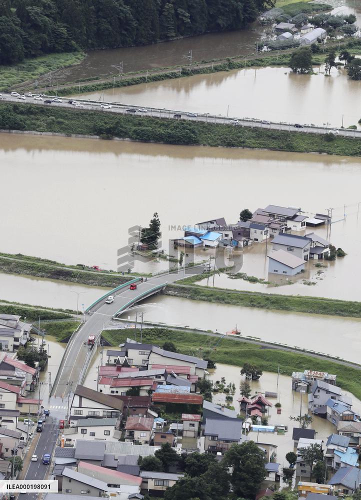 Heavy rain in northeastern Japan