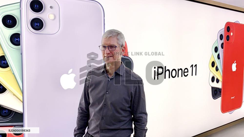 Apple CEO Cook