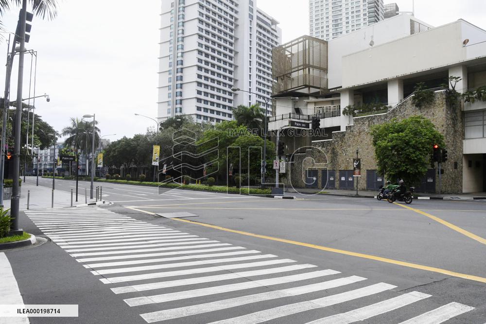 Return to lockdown in Philippines