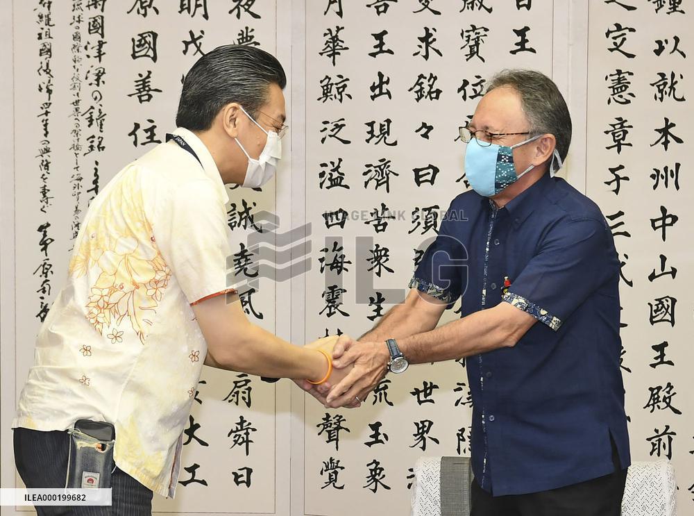 Virus cases stay high in Okinawa