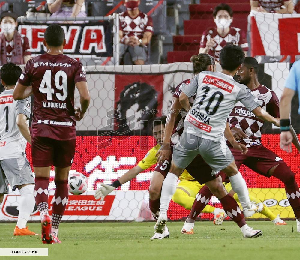 Football: Vissel Kobe v Kawasaki Frontale