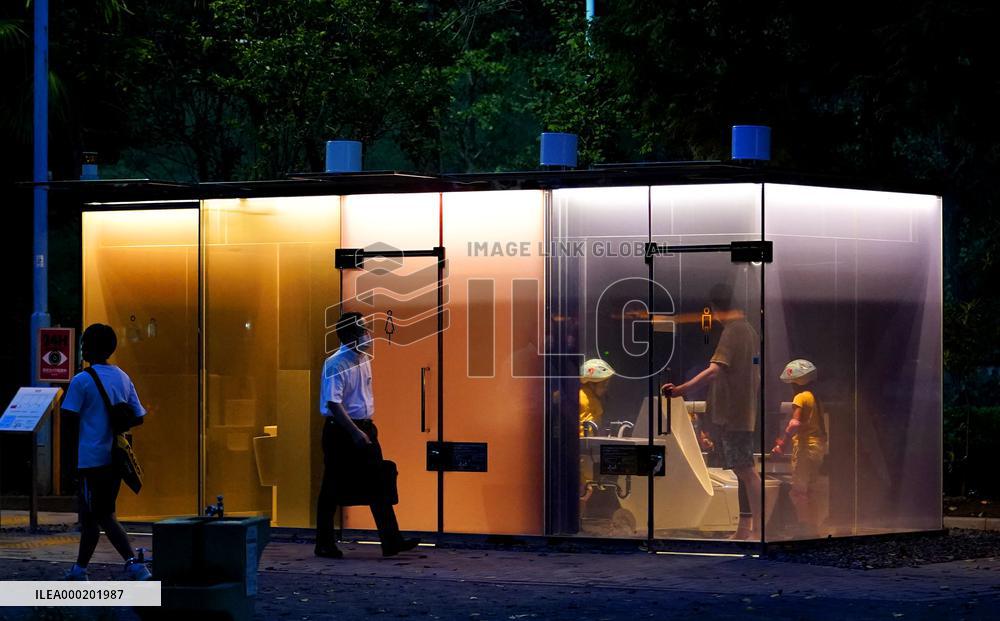 Transparent public toilet