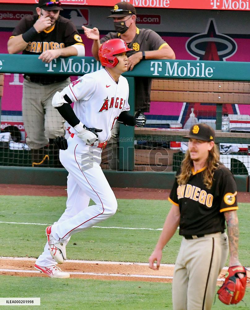 Baseball: Padres v Angels