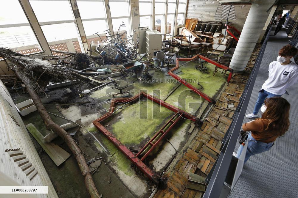 Disaster-hit elementary school