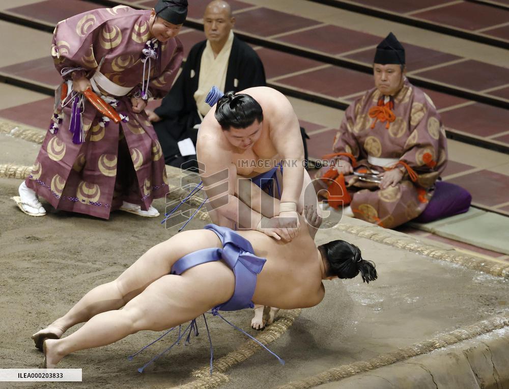 Sumo: Shodai clinches 1st-ever title