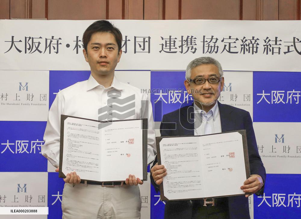 Osaka gov't, Murakami foundation to help homeless