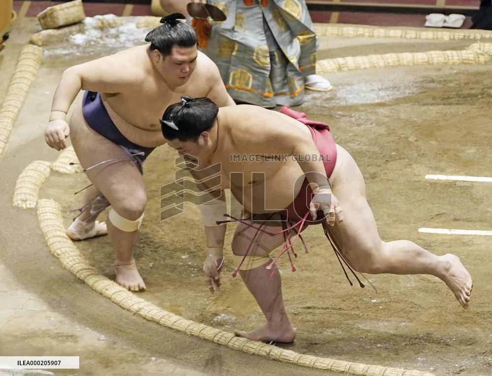 New Year Grand Sumo Tournament
