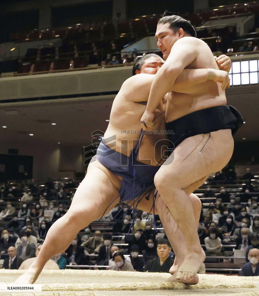 New Year Grand Sumo Tournament