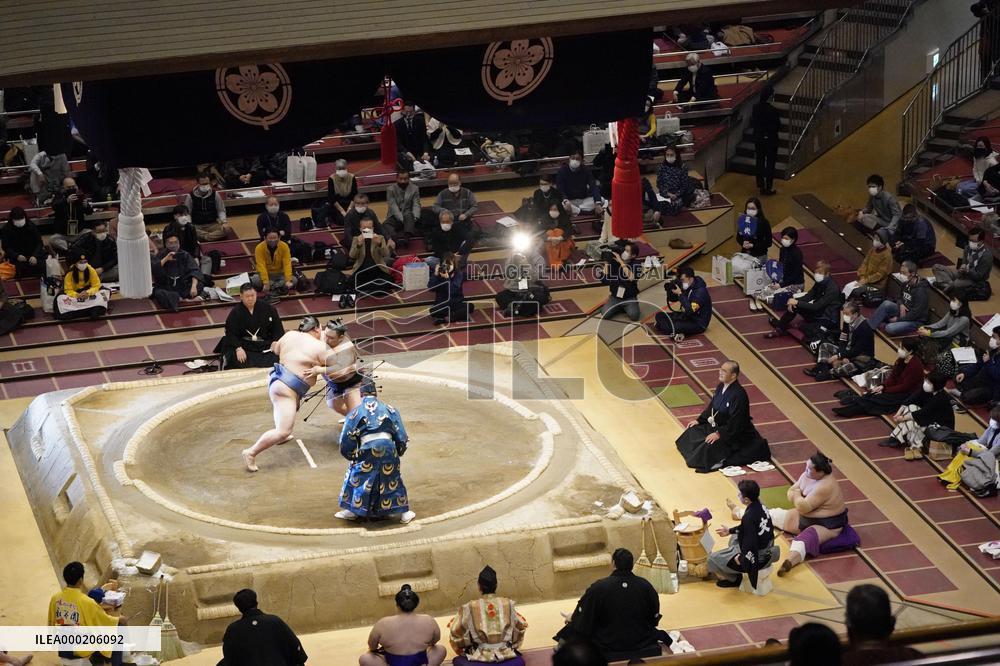 New Year Grand Sumo Tournament