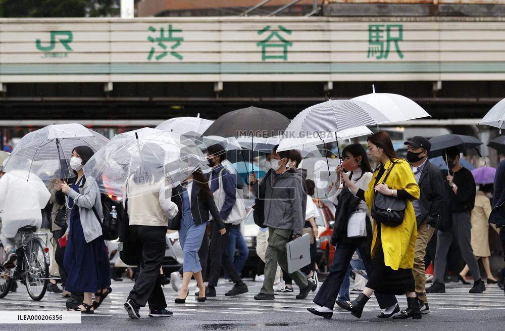 Golden Week holidays amid coronavirus pandemic