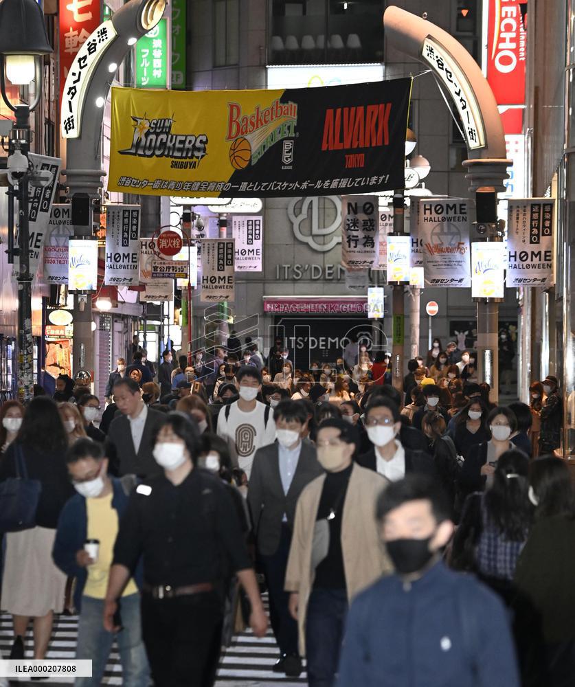 Japan's total coronavirus cases top 100,000