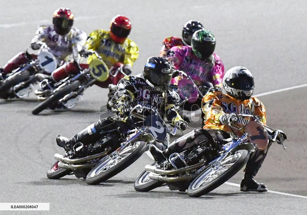 Ex-SMAP member Mori wins auto race national c'ship