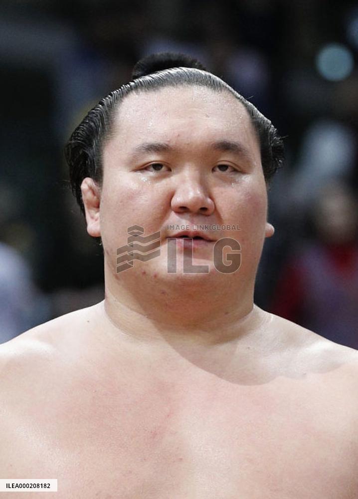 Sumo: Hakuho withdraws from November meet