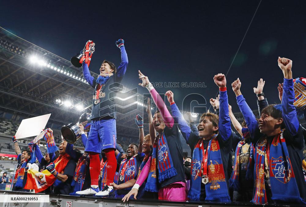 Football: FC Tokyo claim Levain Cup with 2-1 win over Kashiwa Reysol