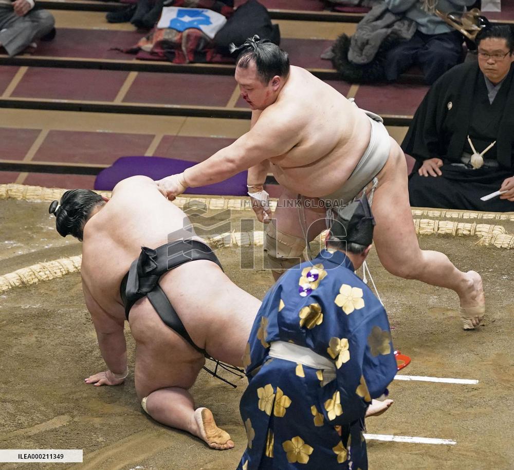 New Year Grand Sumo Tournament