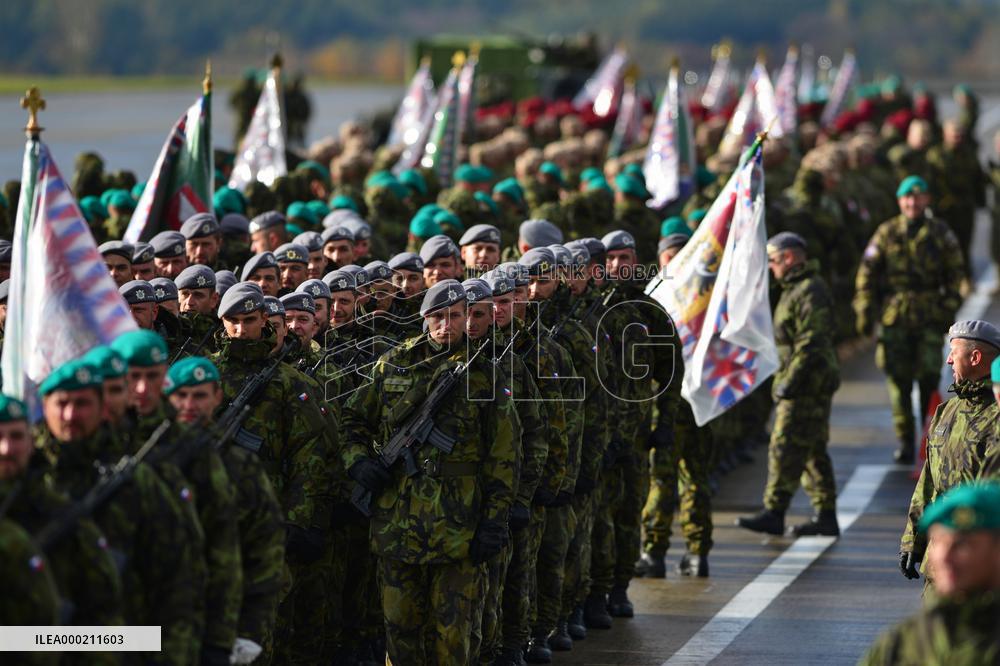 general rehearsal of military parade