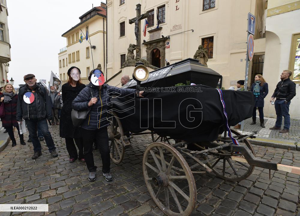 march for democracy in the form of a mourning procession in Prague