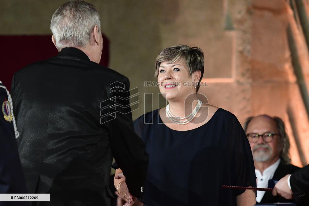 Milos Zeman, Ivanka Kohoutova