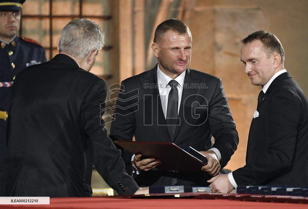 Milos Zeman, Pavol Krupa