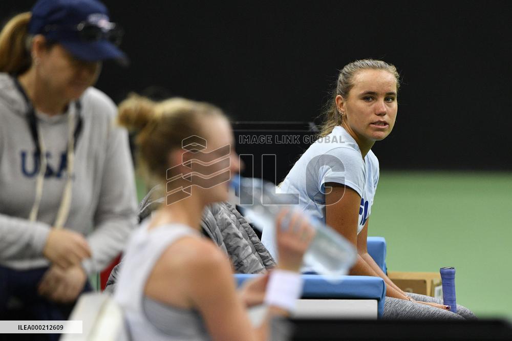 Alison Riske, Sofia Kenin