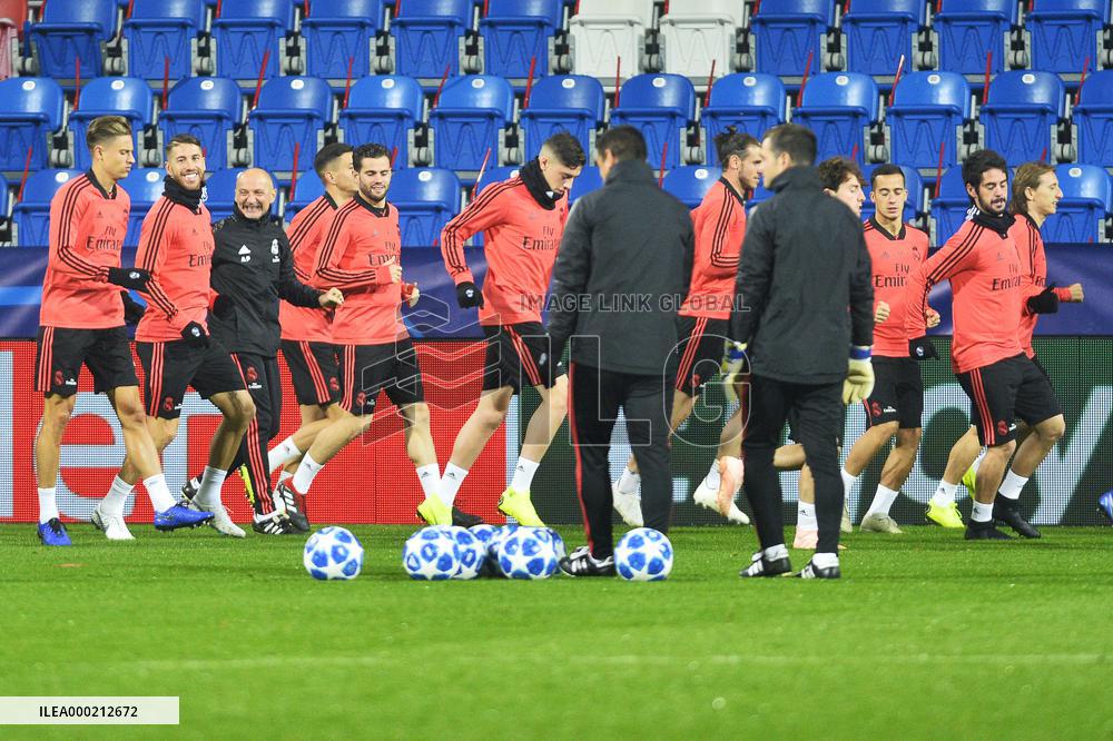 Training session of Real Madrid, soccer players