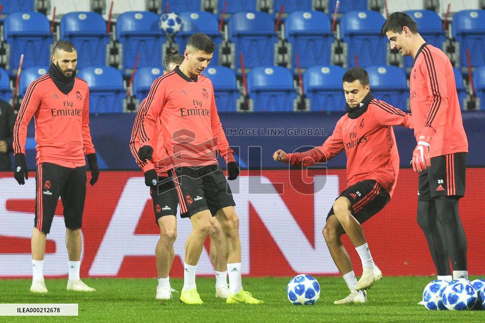 Training session of Real Madrid, soccer players