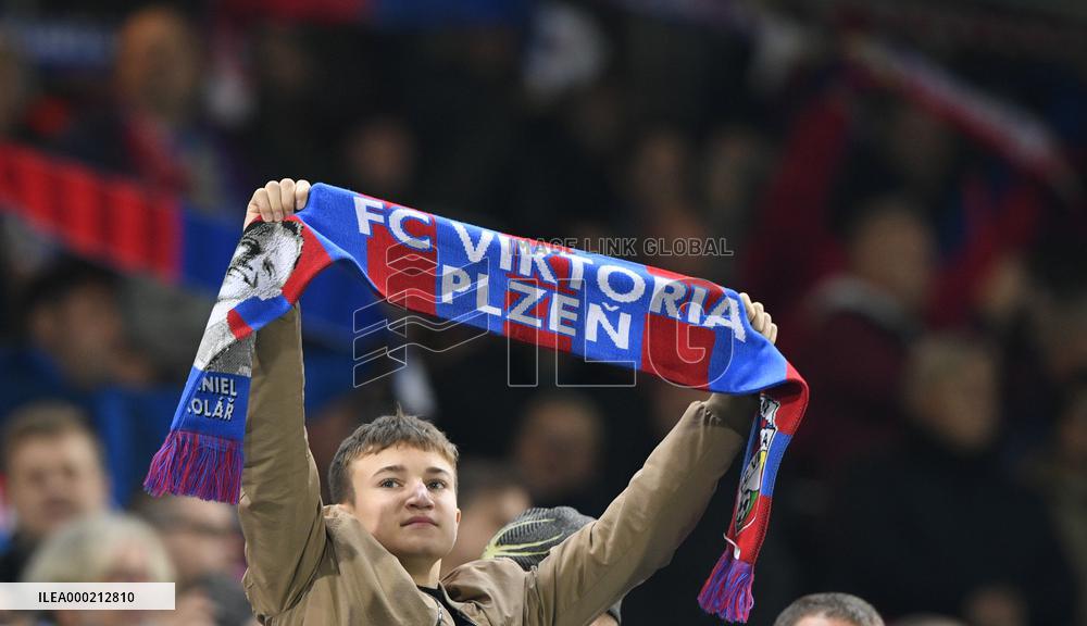 soccer fan of FC Viktoria Plzen