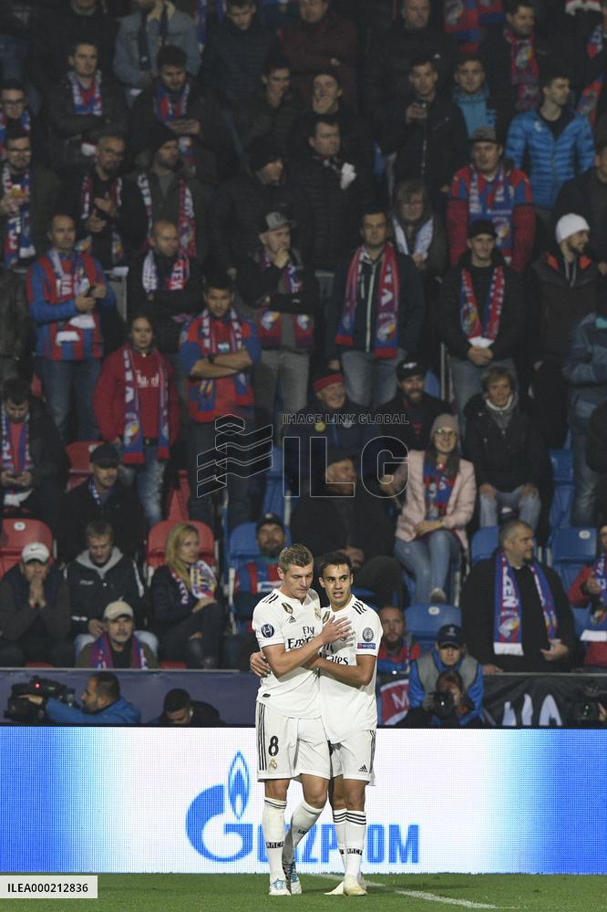 TONI KROOS, SERGIO REGUILON