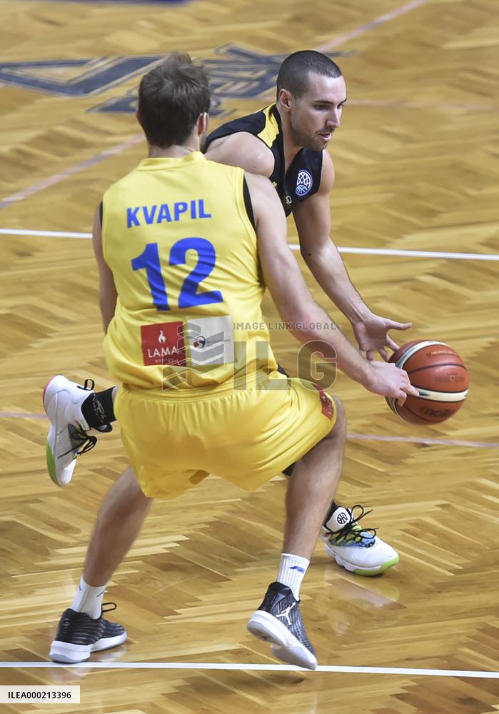 Miroslav Kvapil, Ferran Bassas