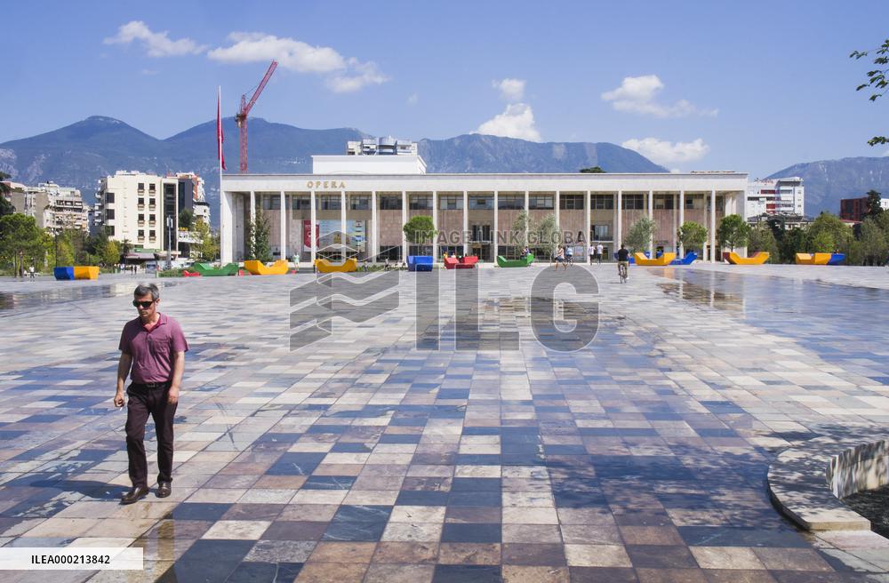 Tirana, National Theatre of Opera and Ballet of Albania (TKOB), Skanderbeg Square