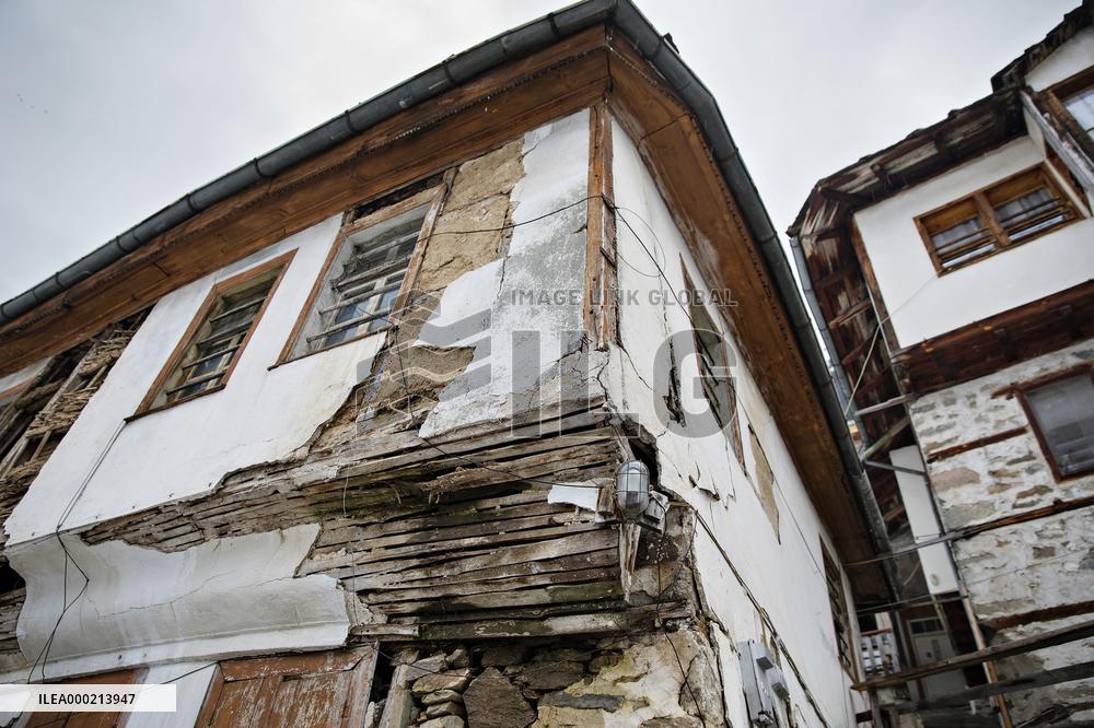 Shiroka Laka village