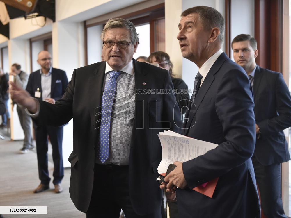 Andrej Babis, Jiri Behounek