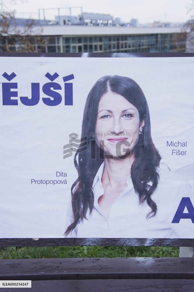 advert, bench ad, poster Dita Protopopova (deta