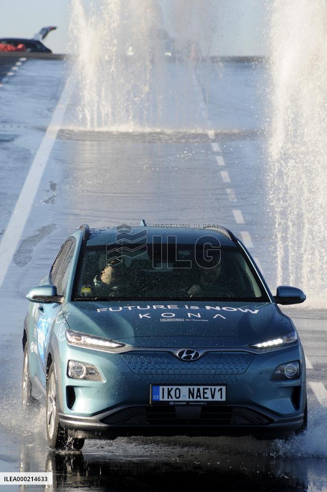 electric car, test circuit, driving course