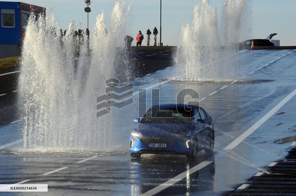 electric car, test circuit, driving course