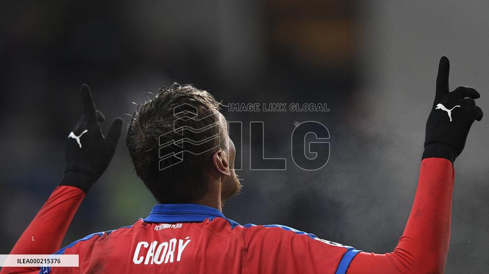 Tomas Chory