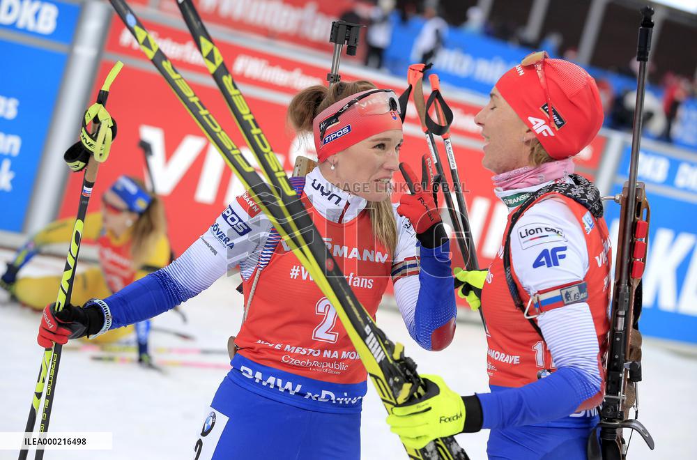 Anastasiya Kuzmina, Paulina Fialkova