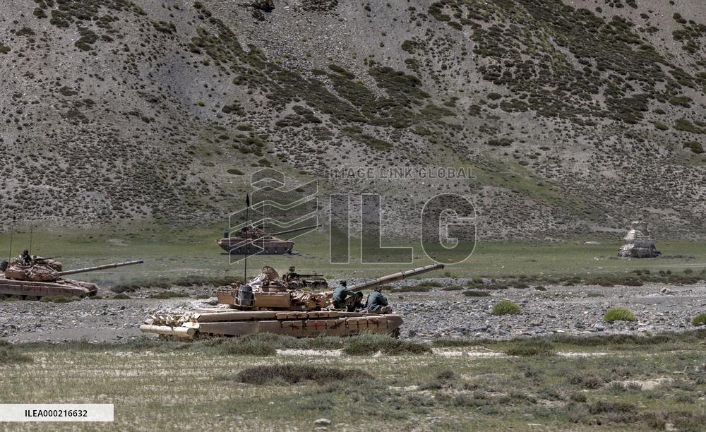 Tanks, military, stupa, mountains, Himalayas, Ladakh, Kashmir, India