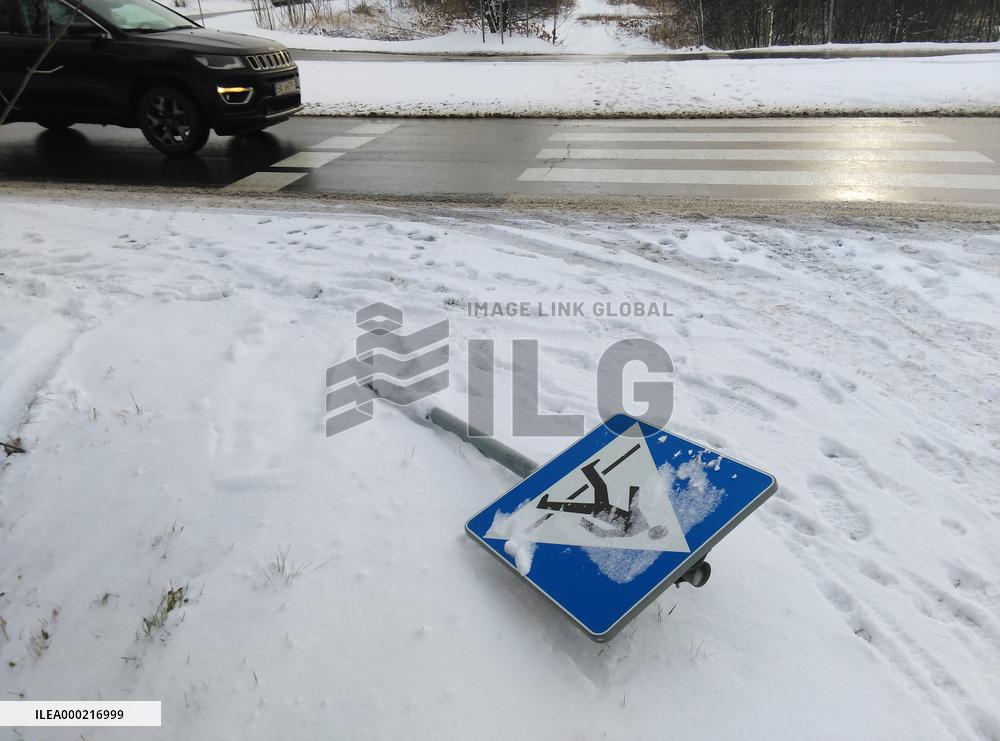 pedestrian crossing